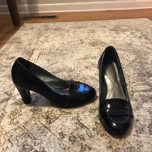 Naturalizer Retro Pumps
